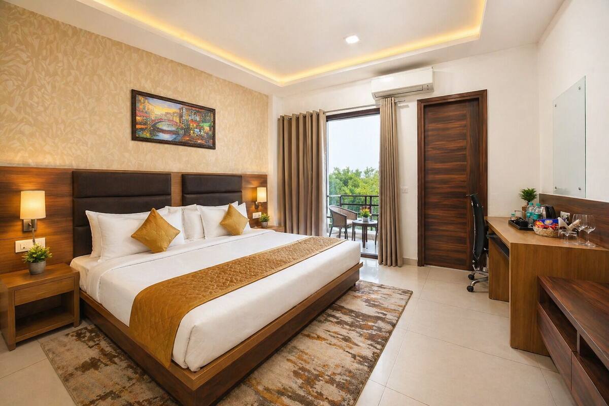 Egyptian cotton sheets, premium bedding, down duvets, desk
