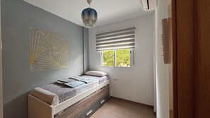 2 bedrooms, iron/ironing board, WiFi, bed sheets