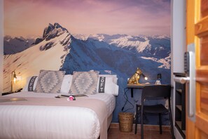 Triple Room | Individually decorated, laptop workspace, free WiFi