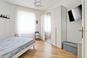 1 bedroom, iron/ironing board, travel crib, WiFi