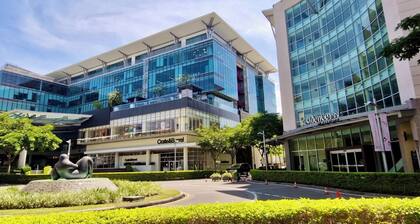 Bright, Peaceful Escape in Prime EscazĂș