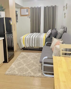 1 bedroom, free WiFi, bed sheets