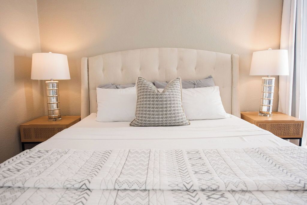 3 chambres, fer et planche à repasser, Wi-Fi, draps fournis