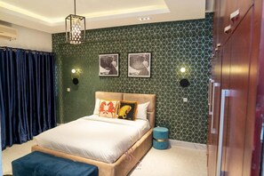 24 Schlafzimmer, Bügeleisen/Bügelbrett, kostenloses WLAN, Bettwäsche
