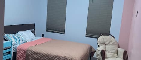 2 Schlafzimmer, Bügeleisen/Bügelbrett, WLAN, Bettwäsche