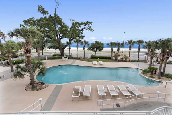 Sisäuima-allas, ulkouima-allas