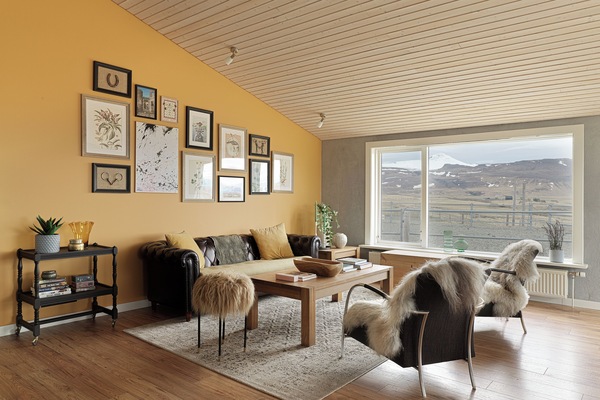 Tv, bøger, stereoanlæg