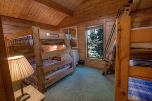 5 bedrooms, WiFi