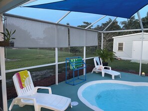 Bain à remous extérieur