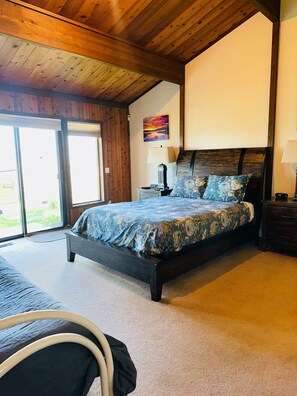5 bedrooms, free WiFi, bed sheets