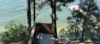 Tahoe Acres - Lakefront Home with a Hot Tub | CYH1281