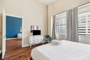 1 habitación, tabla de planchar con plancha, wifi y ropa de cama 