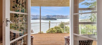 Bayview Beauty - Charteris Bay Holiday Home
