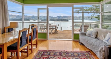 Bayview Beauty - Charteris Bay Holiday Home