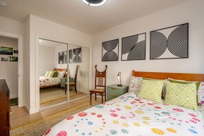 3 slaapkamers, een kluis op de kamer, een bureau