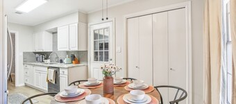 7Min to Texas A&M Cozy 7 Beds, w/ Billiards & Firepit Oasis