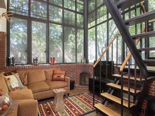 TV, peis og DVD-spiller