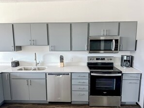 Fridge, microwave, oven, stovetop - Sleepover | Marvelous 1BD/1BA - Des Moines (West Des Moines)