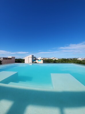 Udendørs pool