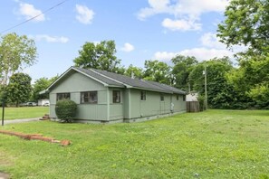 Garden view - Fresh in Fairfield (Fairfield)