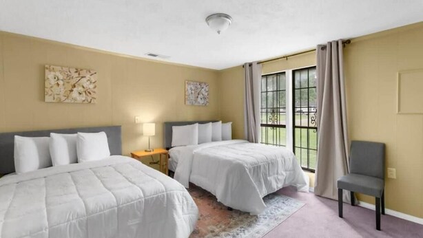 Room - Fresh in Fairfield (Fairfield)