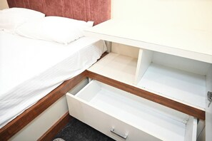 Lockers - Hotel Royal Radiant (Ranchi)