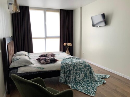 Дизайнерський ремонт&центр& VIP, ЕЛЕКТРОЗАПРАВКА на території будинку