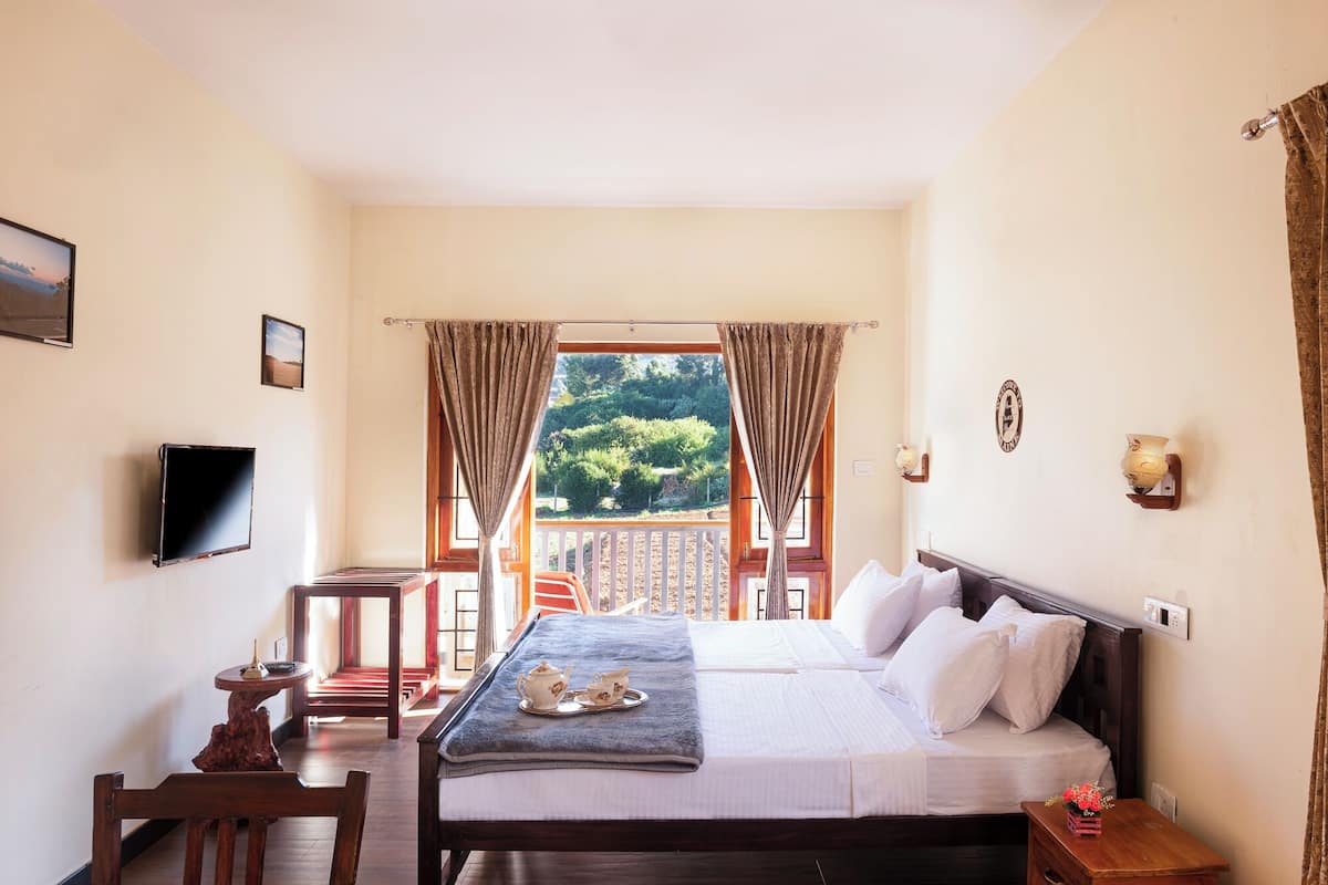 Comfort Double Room, Balcony, Mountain View