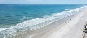  NEW HOT DEALS -New Smyrna Beach- Beach, Pools, Spa & more, Close 2 all. 3/2