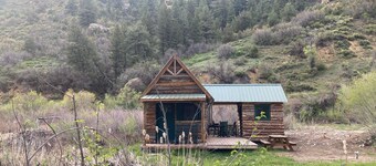 Moose Landing Cabin - Leave Lovers Retreat on River on Kebler Pass