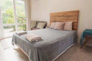 3 bedrooms, WiFi, bed sheets - Villa Sirena - Blue Venao (Las Escobas del Venado)