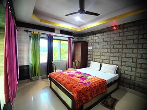 Deluxe Room | Soundproofing - Resort K Sea view Digha (Kanthi)