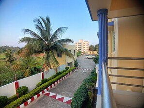Deluxe Room | Balcony view