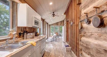 Hickory Haven – Lake Getaway + Private Dock