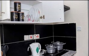 Kühlschrank, Mikrowelle