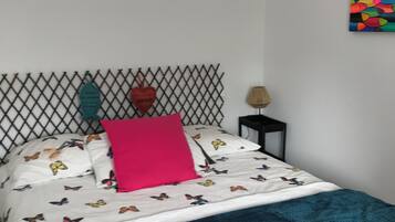 1 多间卧室、熨斗/熨衣板、WiFi、床单