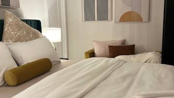 2 bedrooms, iron/ironing board, WiFi, bed sheets