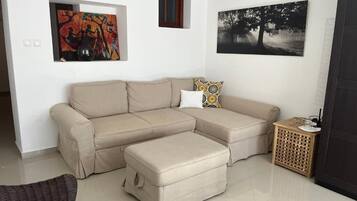 Chambre Familiale | Coin séjour