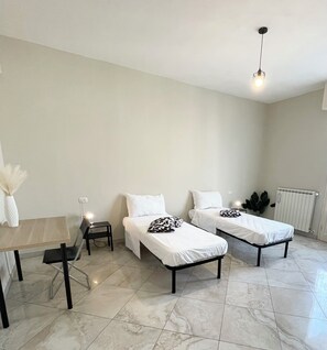 2 soverom, strykejern/-brett, wi-fi og sengetøy