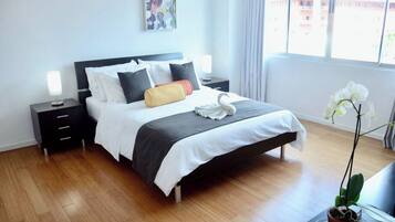 2 bedrooms, iron/ironing board, WiFi, bed sheets