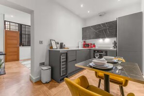 Fridge, microwave, oven, dishwasher