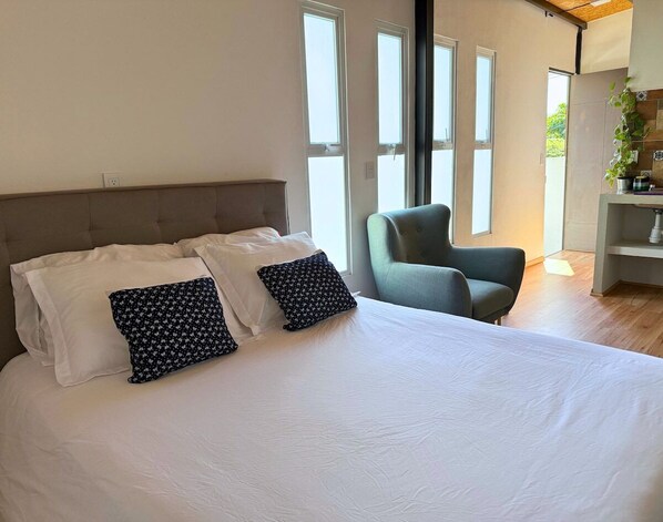 1 bedroom, iron/ironing board, free WiFi