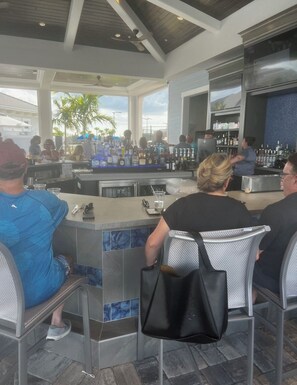 Bar (en el alojamiento)