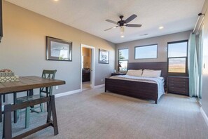 5 bedrooms, desk, iron/ironing board, free WiFi