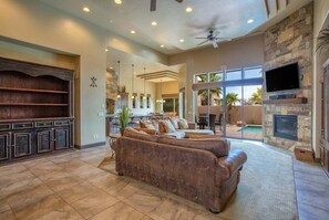 TV, fireplace