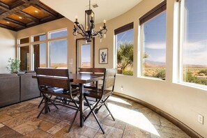 Dining - Red Desert Oasis: Scenic Stays & Relaxation (Hurricane)