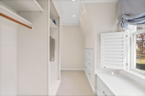 Hårføner, håndklær, såpe og sjampo