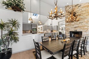 Apartment (5 Bedrooms) | Front of property