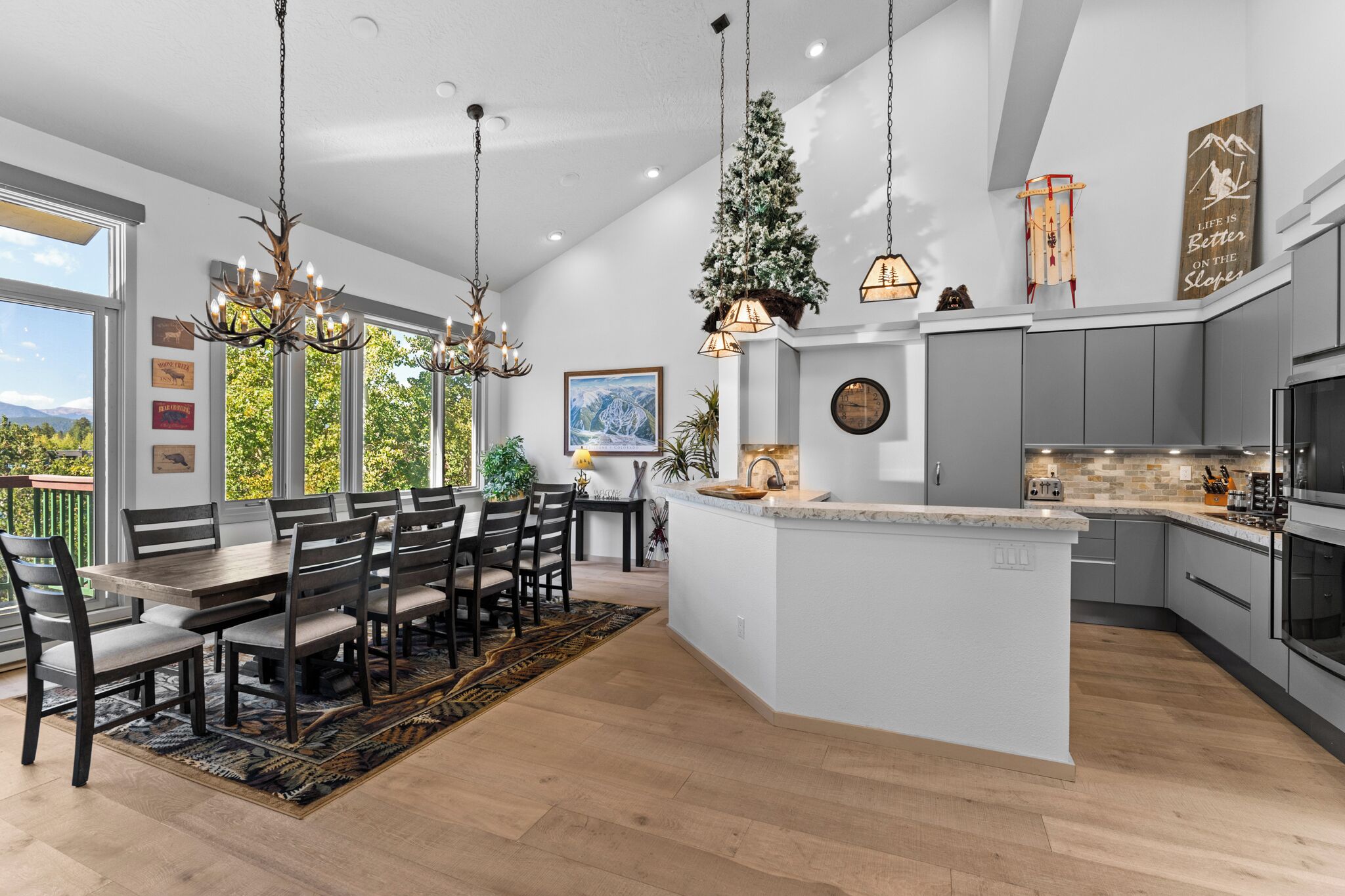 Condo (4 Bedrooms) | Property amenity