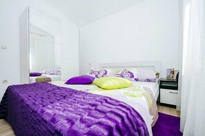 2 habitaciones, wifi gratis y ropa de cama